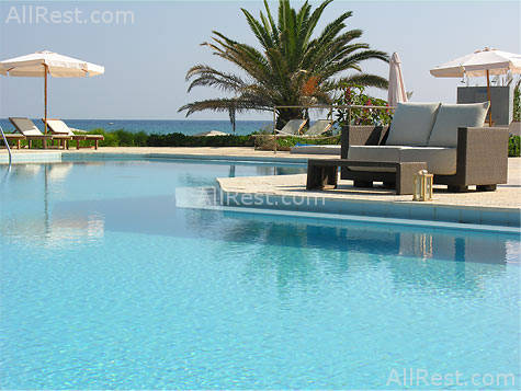 The Bay Hotel & Suites 2